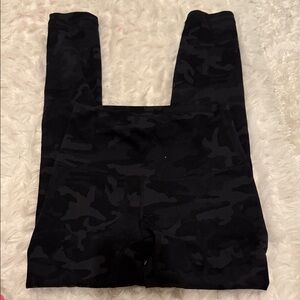 Lululemon Black Camouflage Leggings